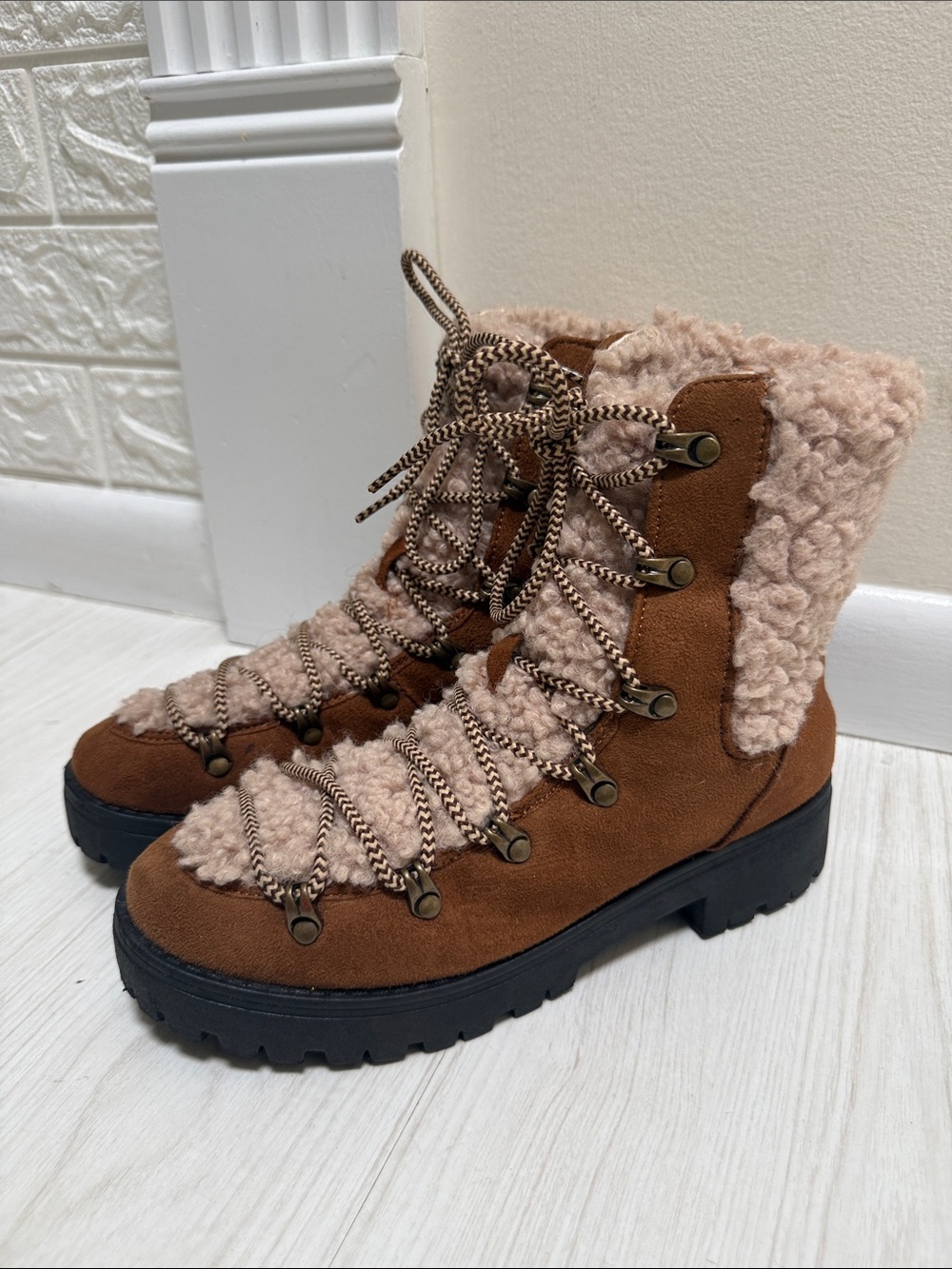 Rogue Cozy Brown Shearling-Trim Hiking Boots